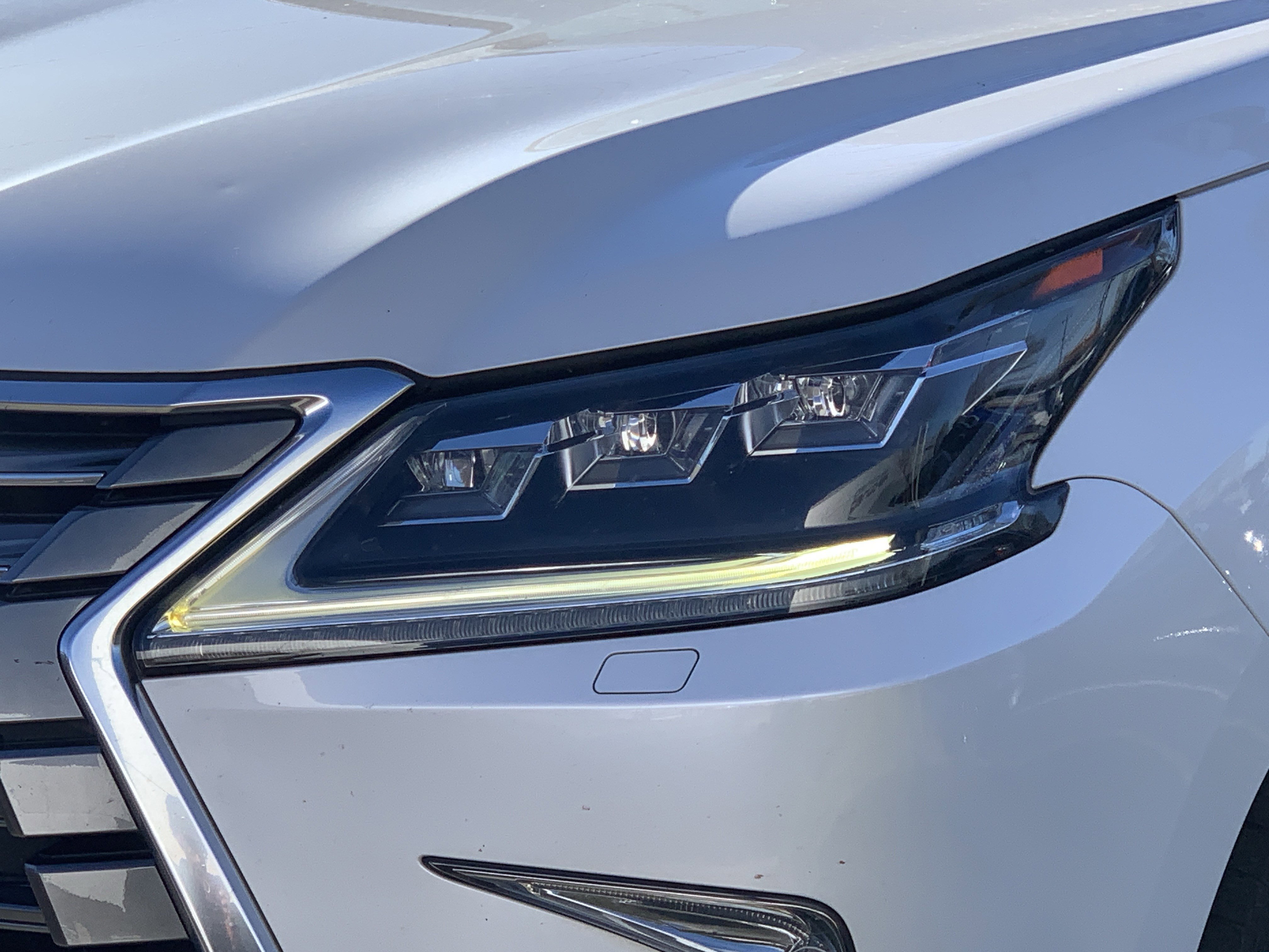 Used 2017 Lexus LX 570 4WD image 6