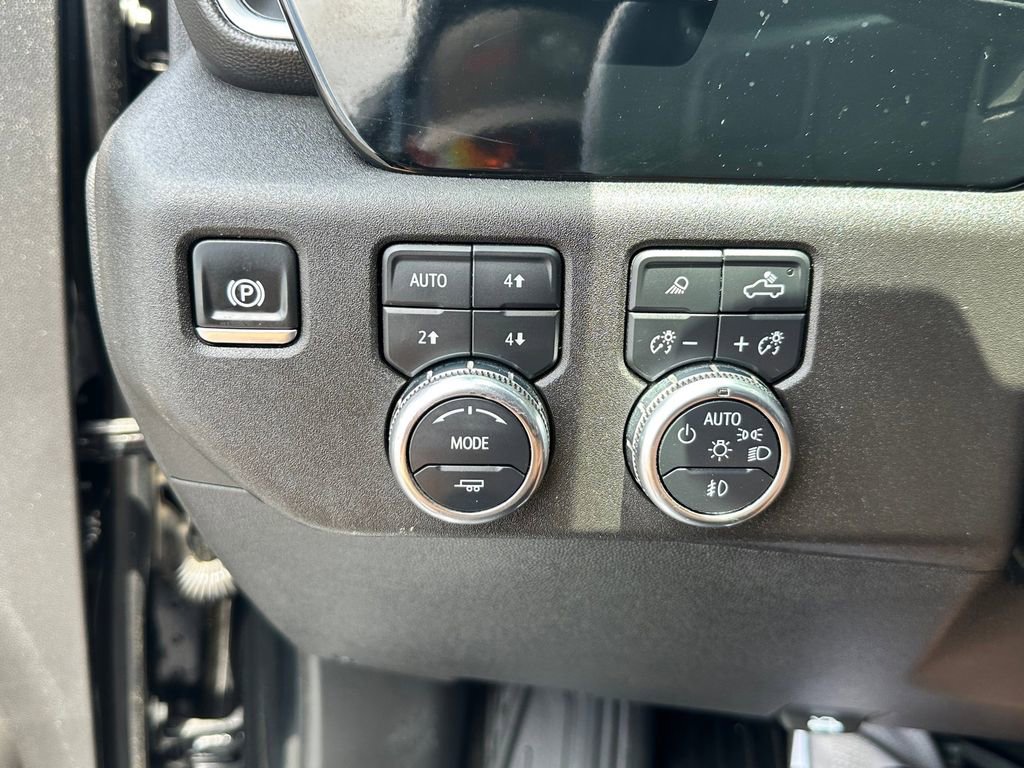 Used 2024 GMC Sierra 2500 SLT w/ Texas SLT Premium Package AWD/4WD image 17