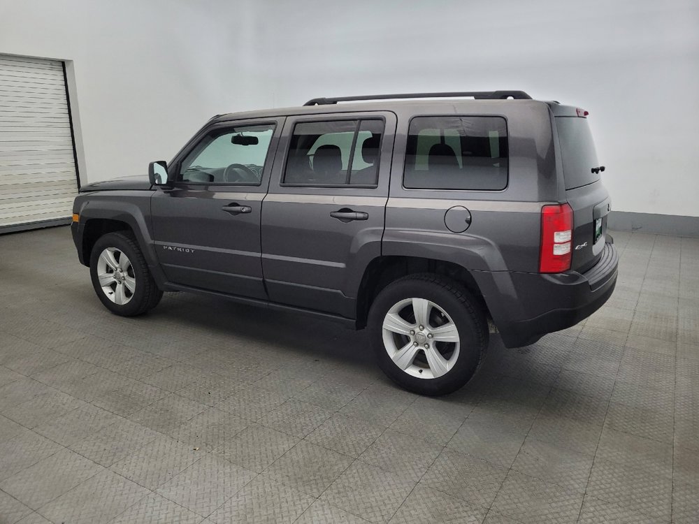 Used 2017 Jeep Patriot Latitude image 3