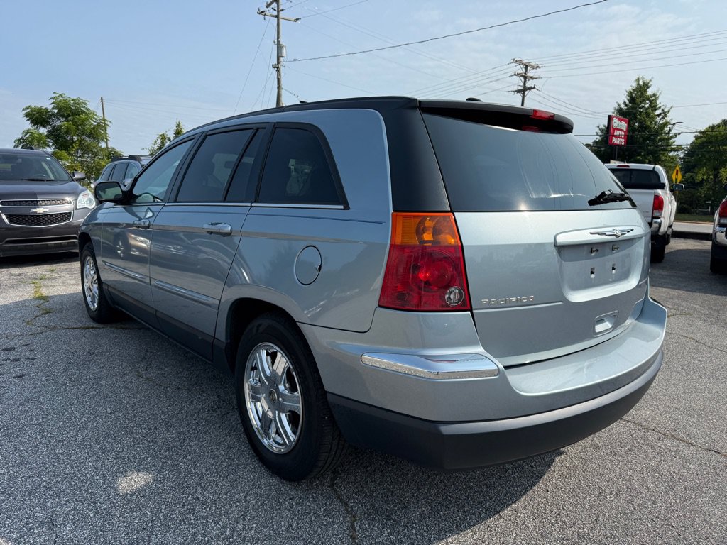 Used 2005 Chrysler Pacifica Touring FWD image 5