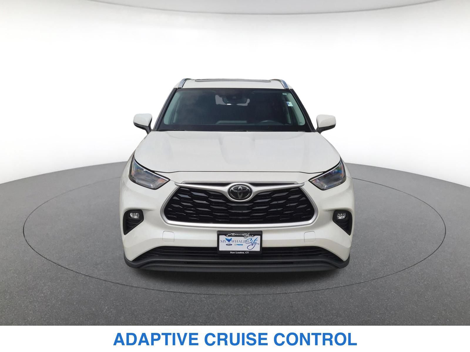 Used 2021 Toyota RAV4 LE w/ Carpet Mat Package (TMS) AWD/4WD image 2