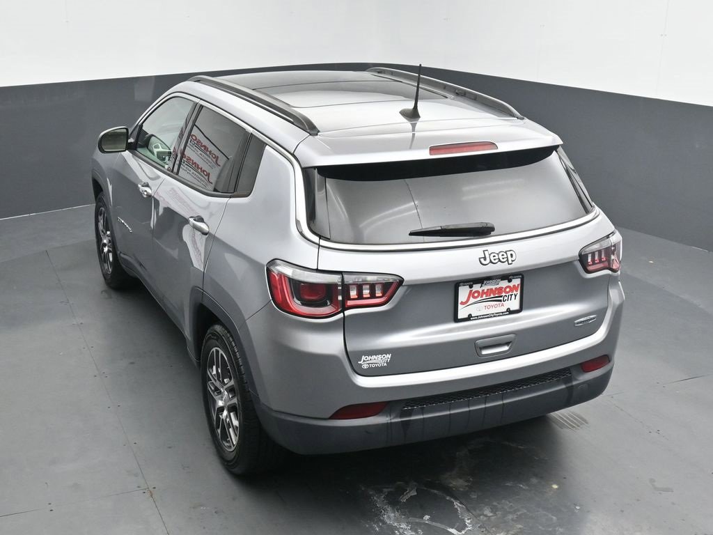 Used 2019 Jeep Compass Latitude w/ Popular Equipment Group image 33