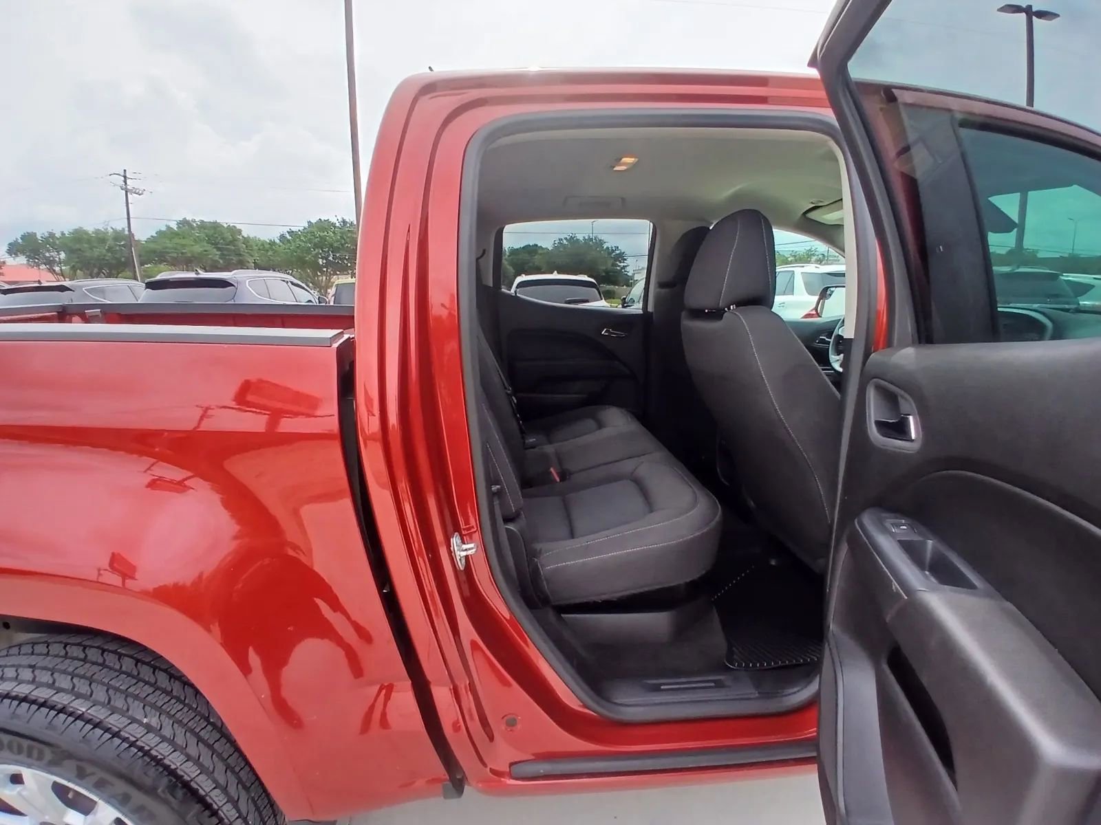 Used 2016 Chevrolet Colorado LT RWD image 18