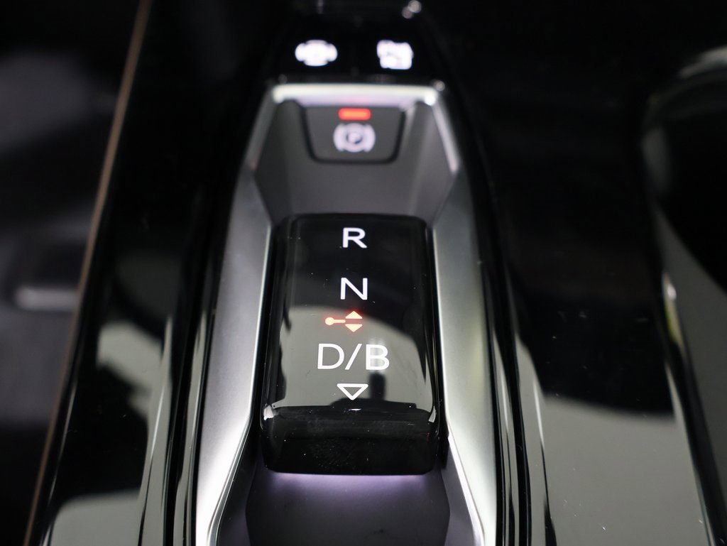 New 2025 Audi Q6 e-tron Premium Plus image 3