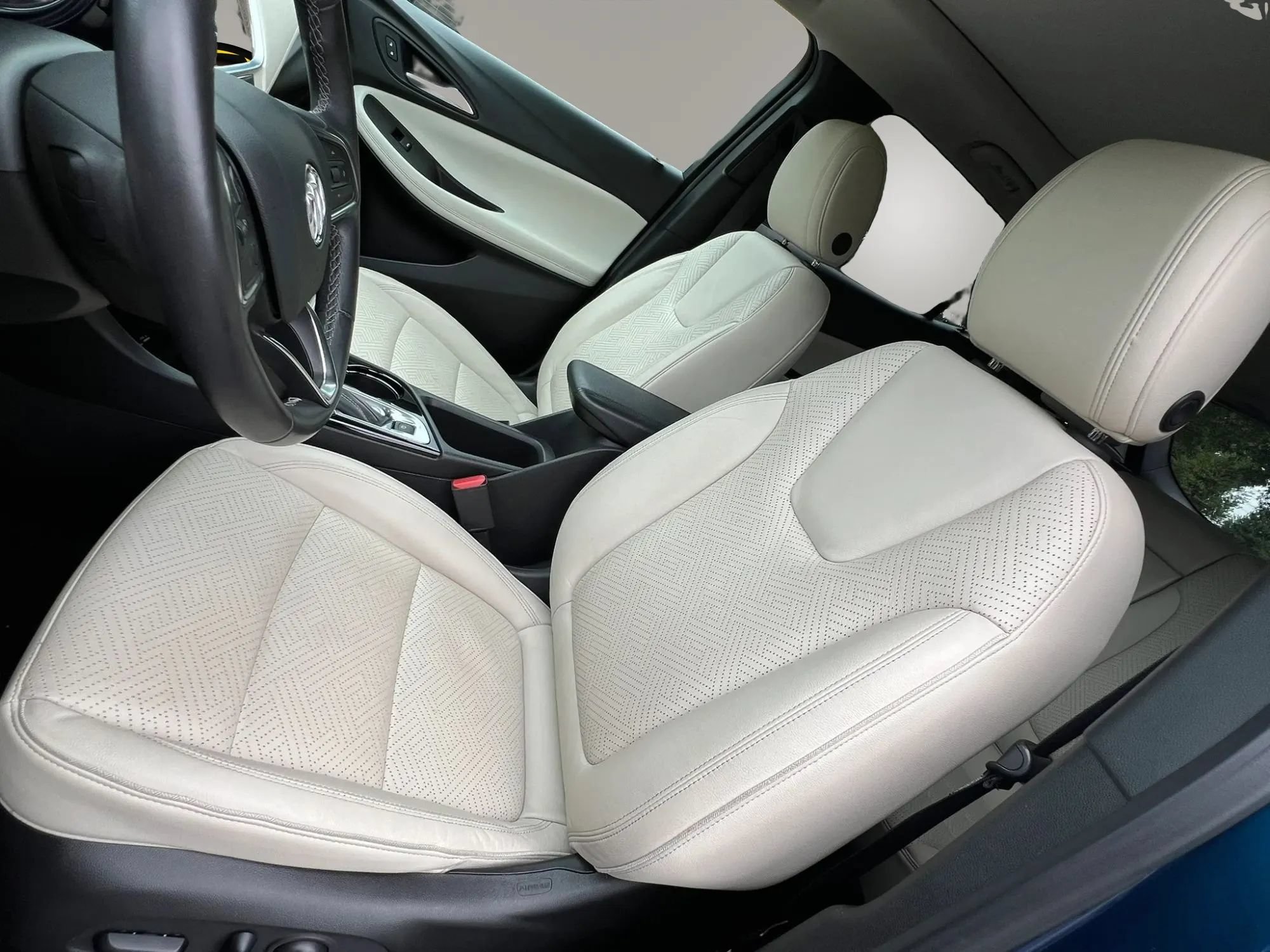 Used 2020 Buick Encore GX Essence w/ Experience Buick Package AWD/4WD image 14