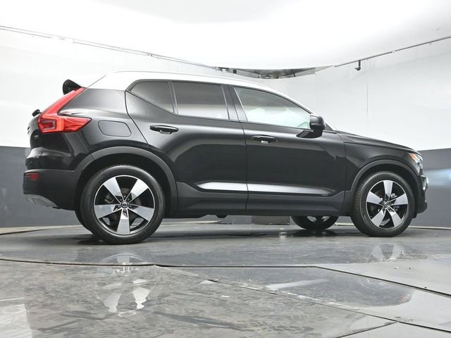 Used 2020 Volvo XC40 T5 Momentum w/ Premium Package image 40