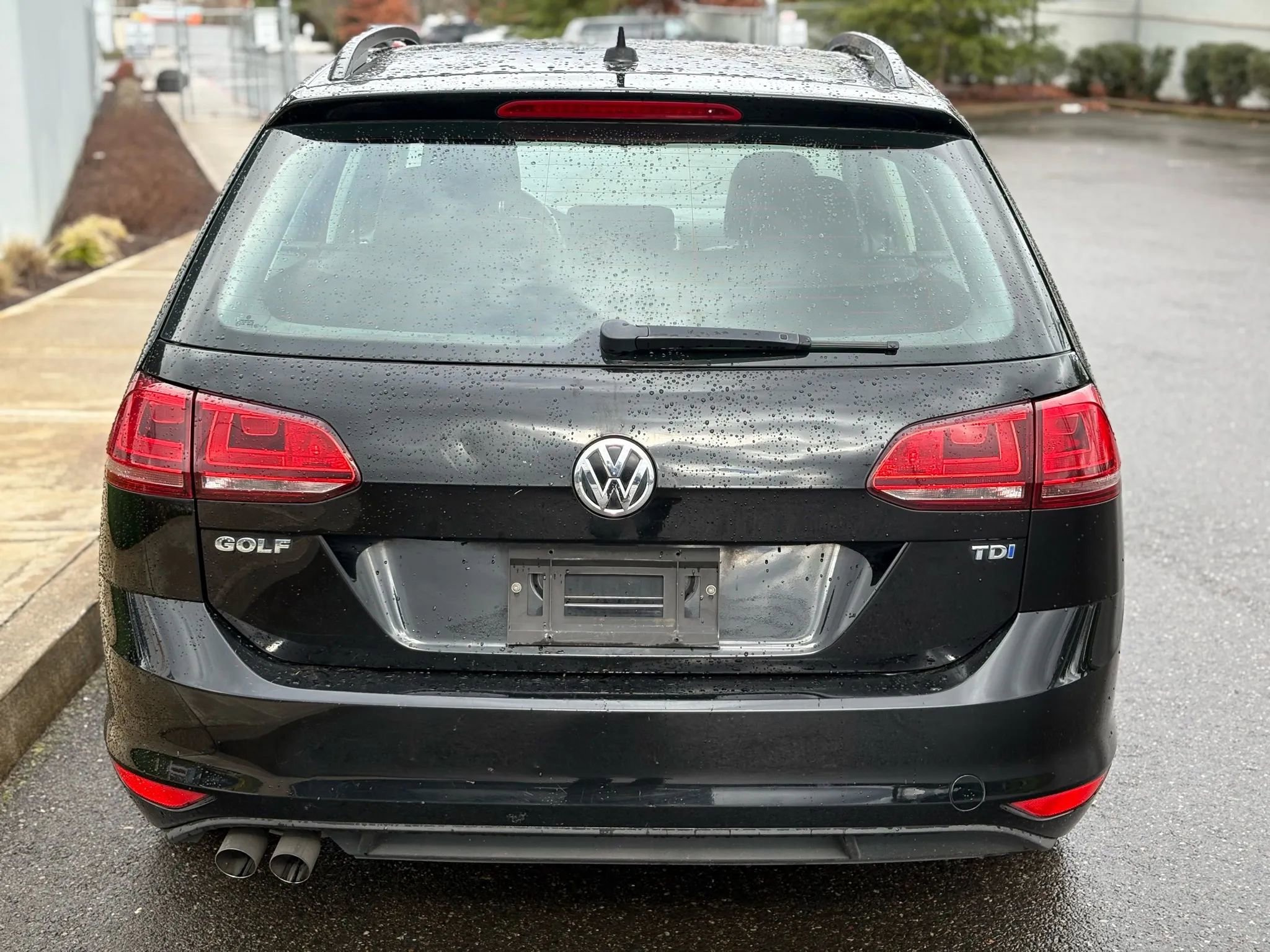 Used 2015 Volkswagen Golf TDI SE image 5