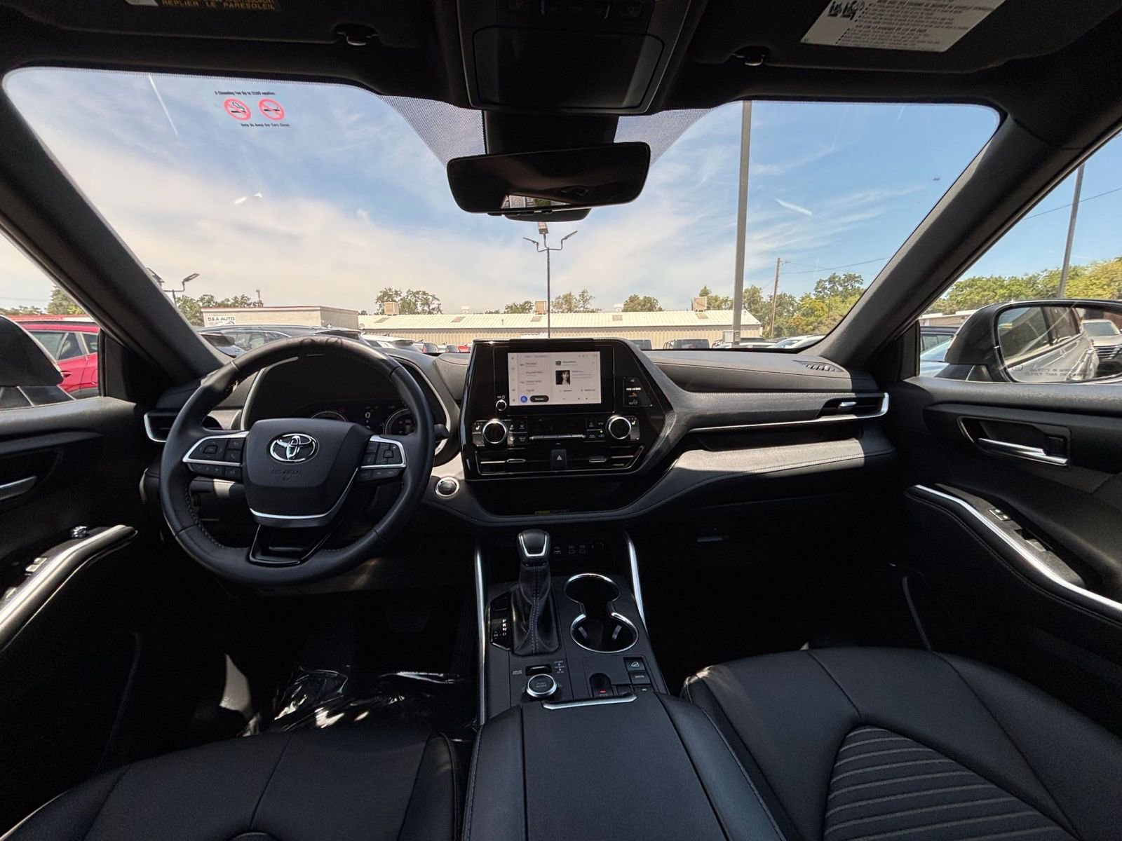 Used 2025 Toyota Highlander XSE AWD/4WD image 37