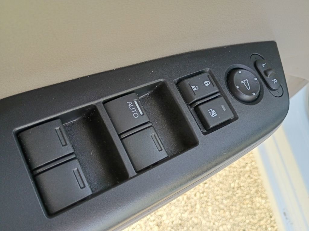 Used 2013 Honda Civic LX image 13