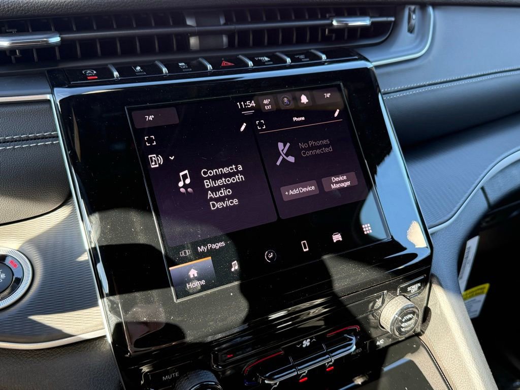 New 2025 Jeep Grand Cherokee Laredo w/ Trailer Tow Package image 3