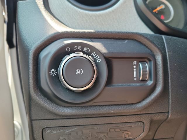 Used 2025 Jeep Wrangler Sport S AWD/4WD image 26