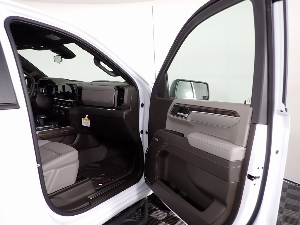 New 2025 Chevrolet Silverado 1500 LT Trail Boss w/ LT Trail Boss Premium Package image 28