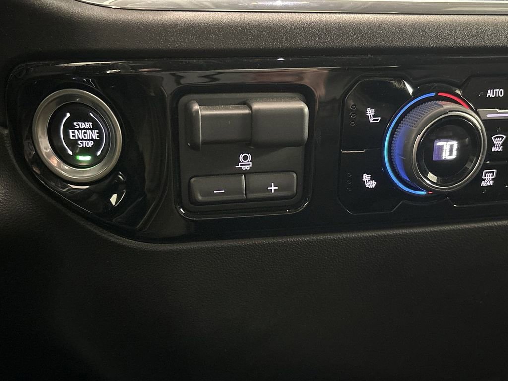 Used 2024 Chevrolet Silverado 1500 RST w/ Z71 Off-Road Package image 56