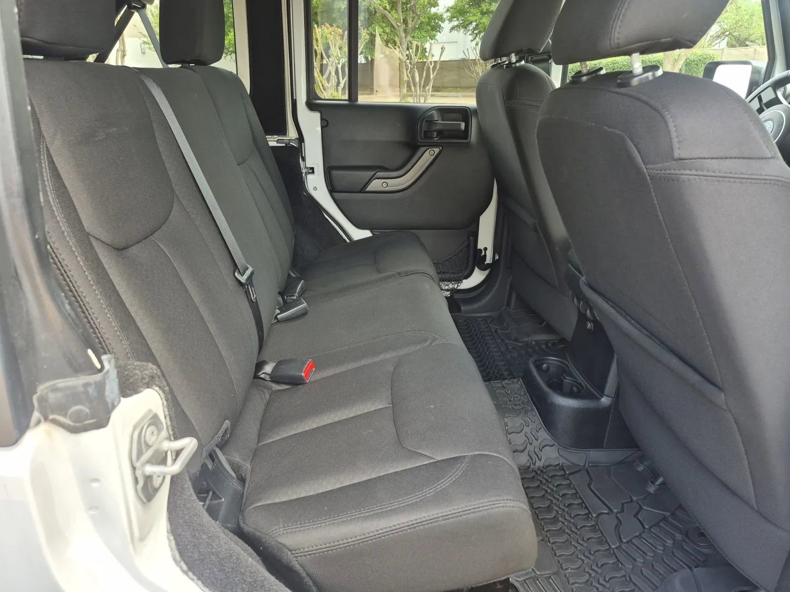 Used 2015 Jeep Wrangler Unlimited Sport w/ Quick Order Package 24S AWD/4WD image 20
