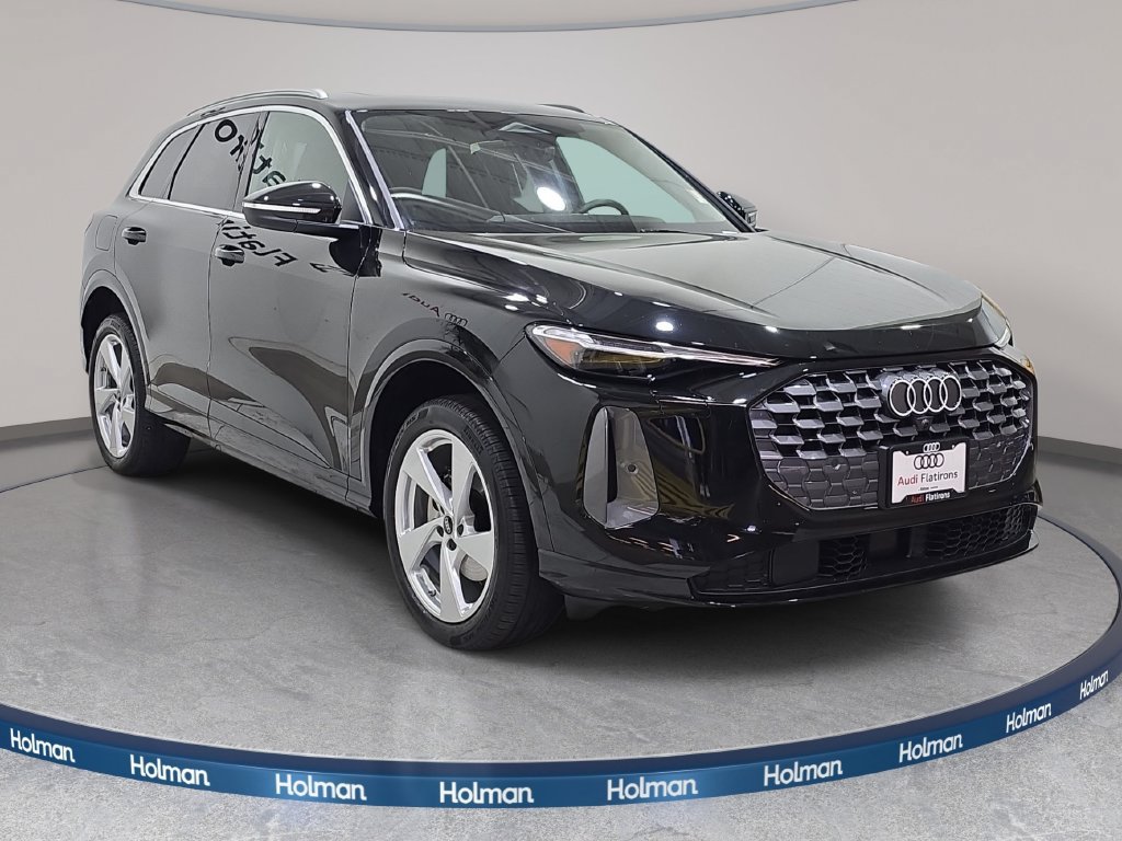 Used 2025 Audi Q5 Premium w/ Premium Plus AWD/4WD image 4