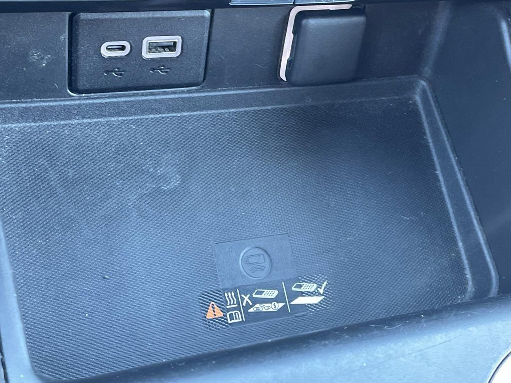 Used 2022 Chevrolet Suburban Z71 image 26