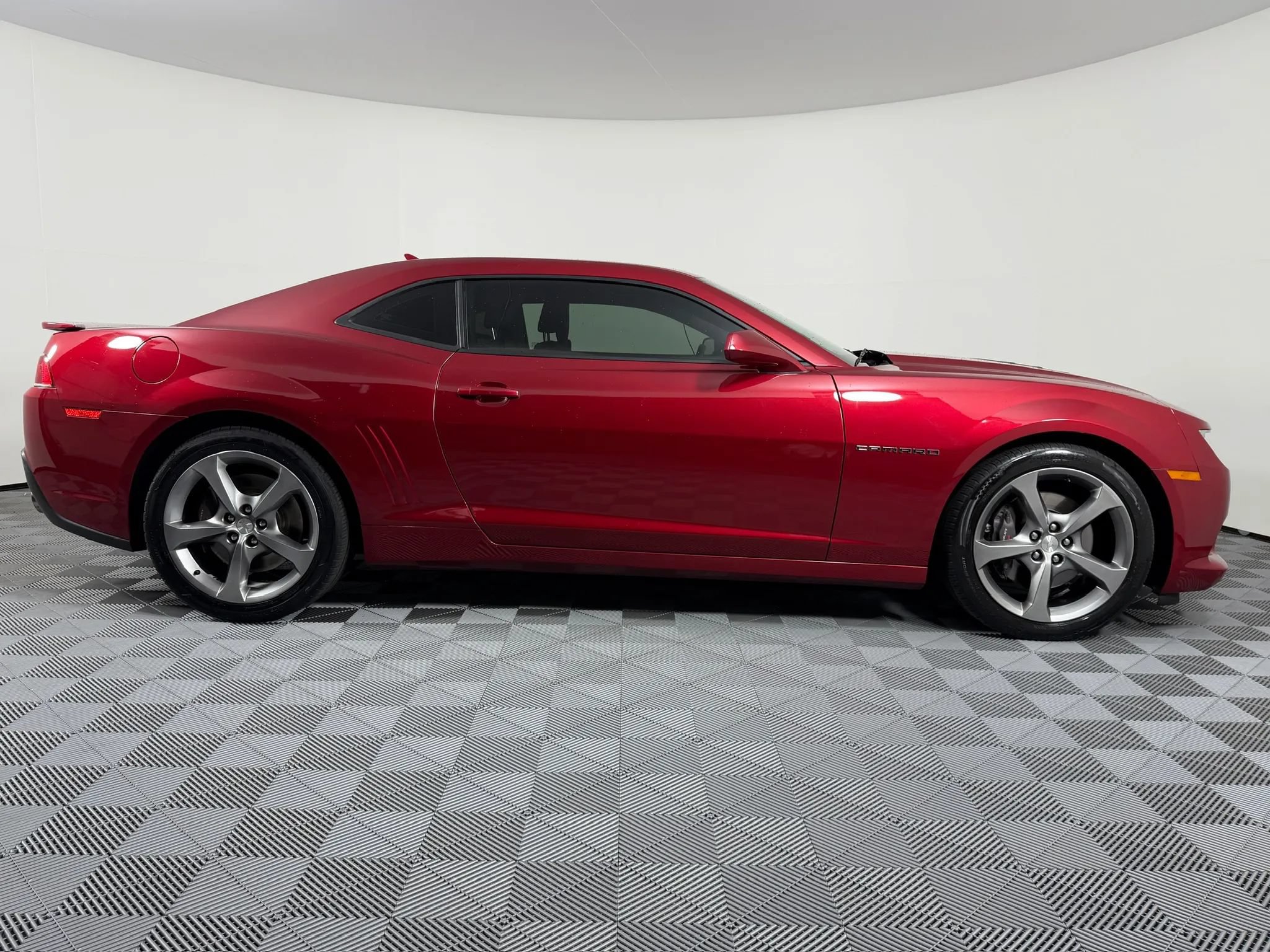 Used 2014 Chevrolet Camaro SS w/ RS Package RWD image 13