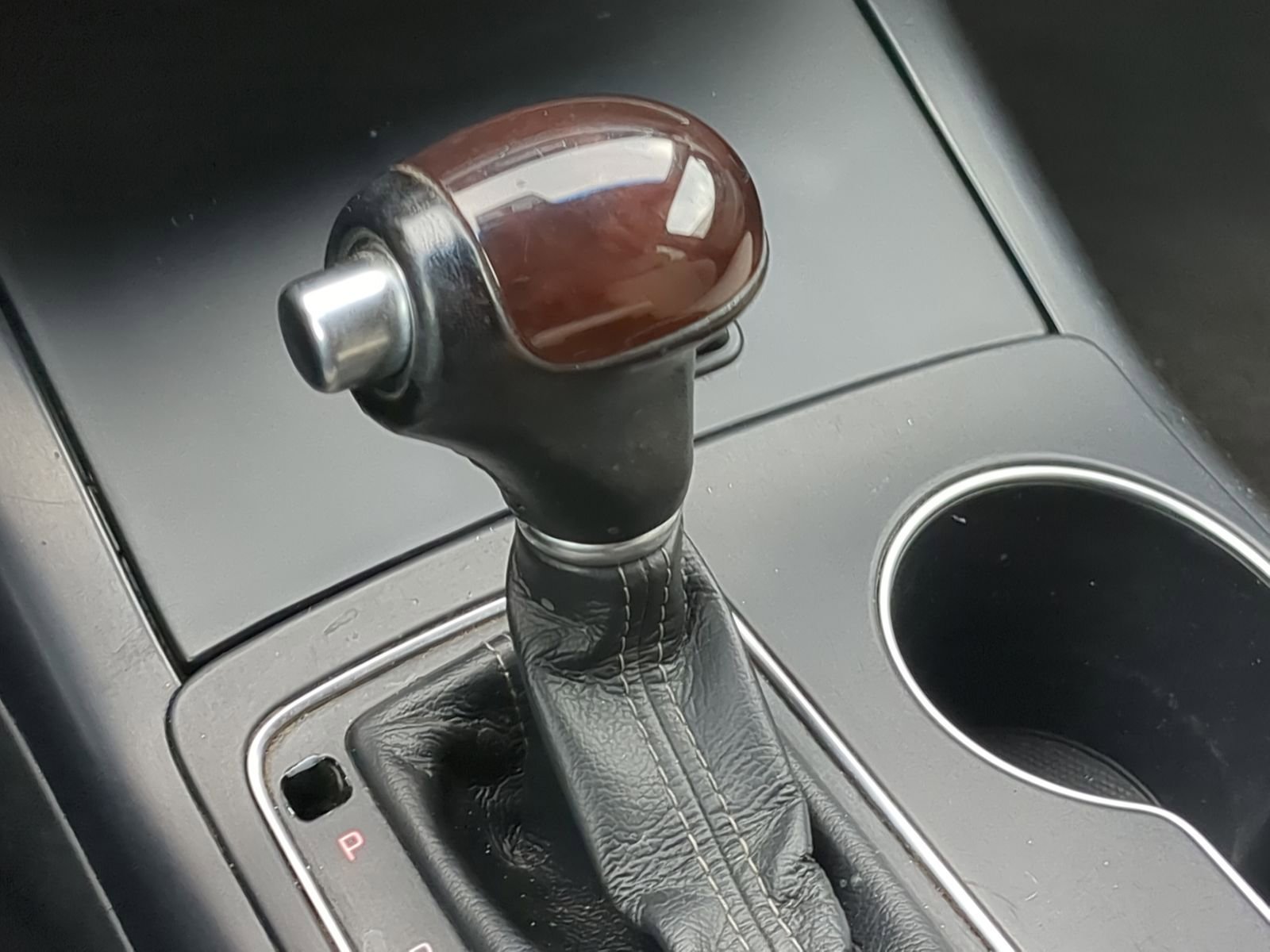 Used 2017 Kia Sorento LX w/ LX Convenience Package image 32