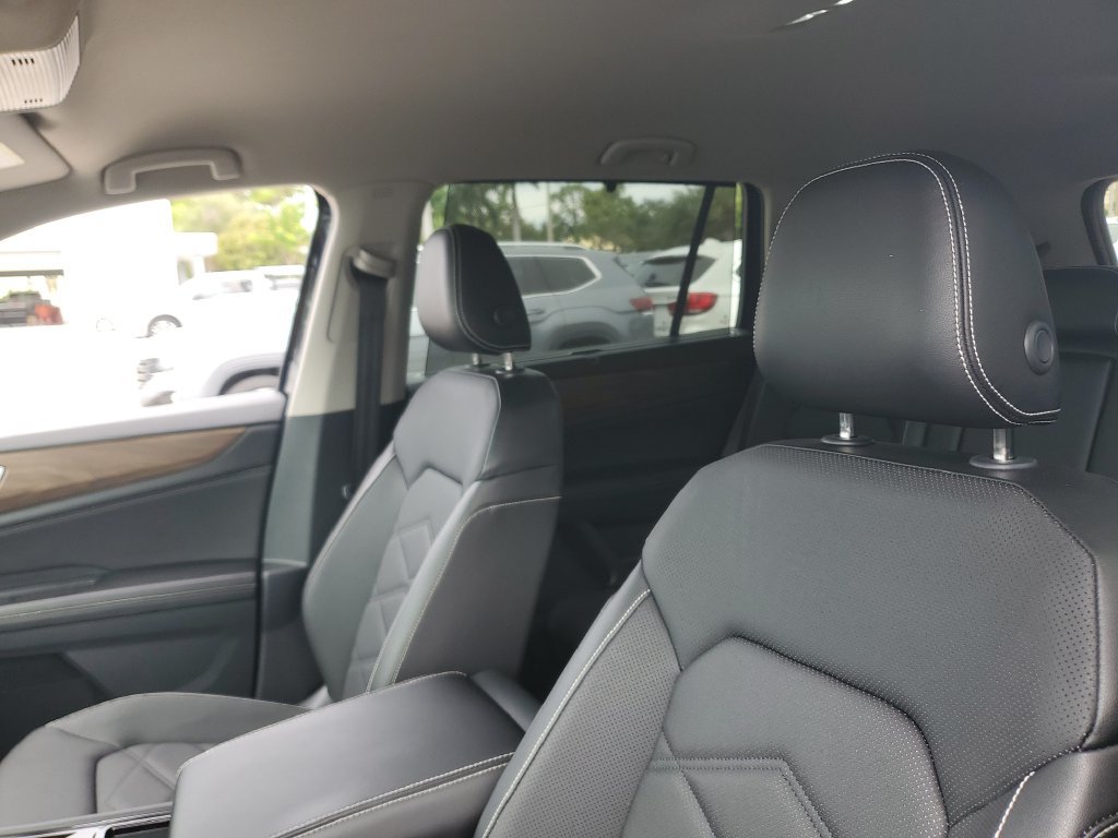 Certified 2024 Volkswagen Atlas SE FWD image 23