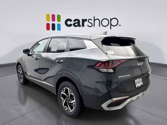 Used 2025 Kia Sportage LX image 3