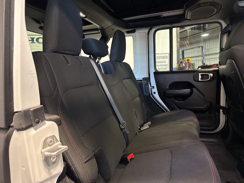 Used 2022 Jeep Wrangler Unlimited Rubicon w/ Xtreme Recon 35" Tire Package image 30