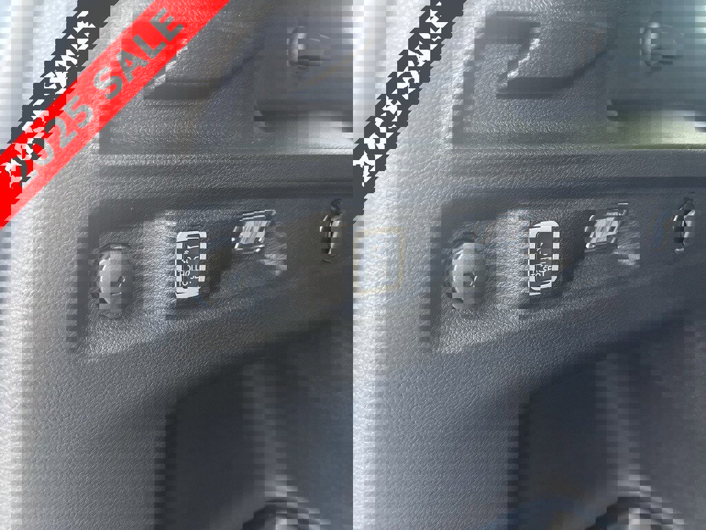 New 2025 Jeep Grand Cherokee L Limited image 6