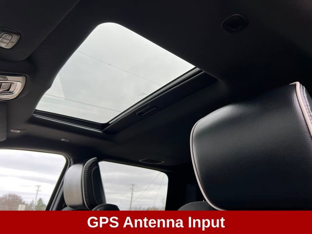 Used 2025 RAM 3500 Laramie AWD/4WD image 12