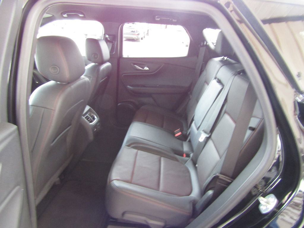 Used 2025 Chevrolet Blazer RS AWD/4WD image 34