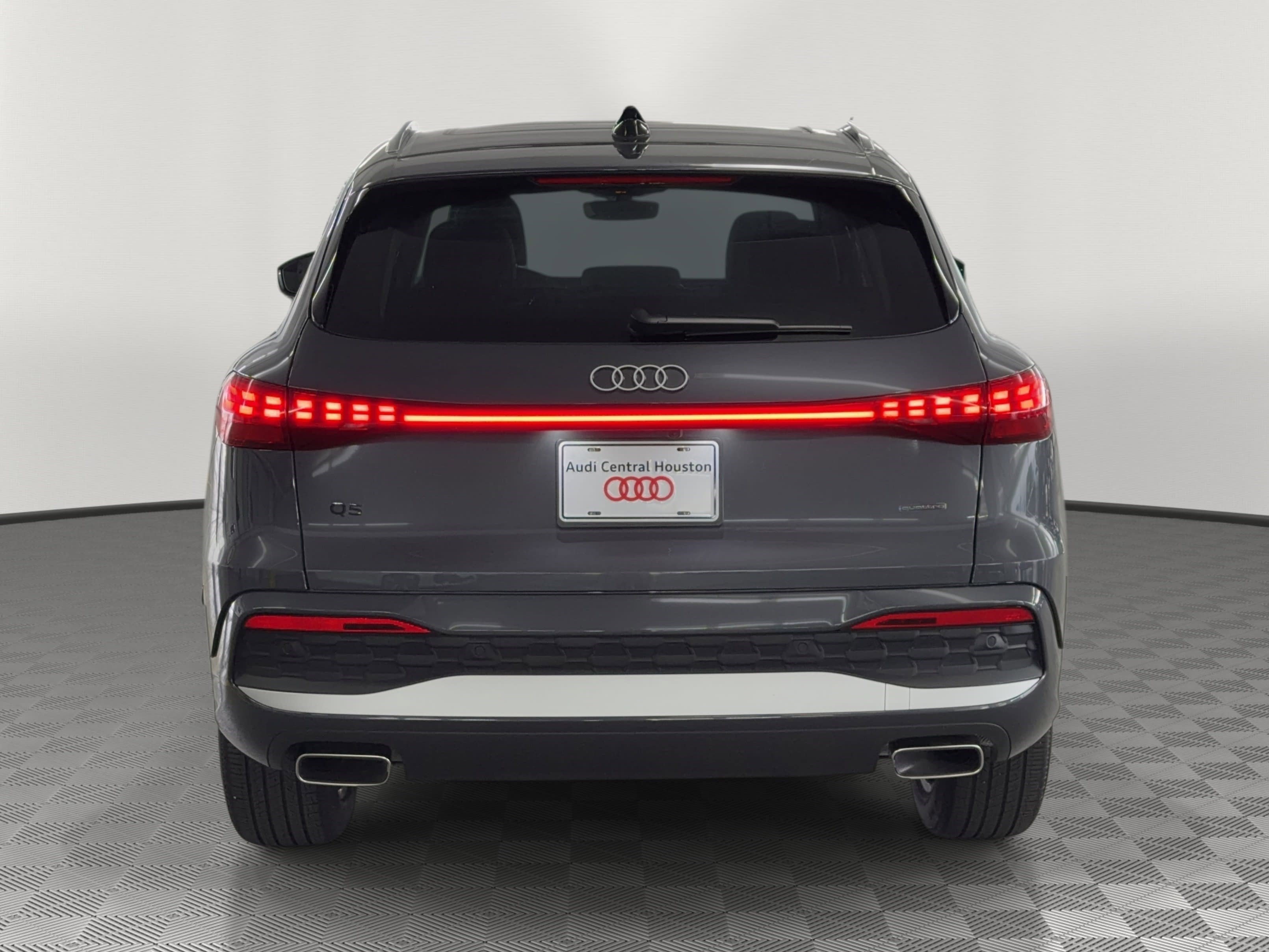 Certified 2025 Audi Q5 Premium w/ Premium Plus AWD/4WD image 10