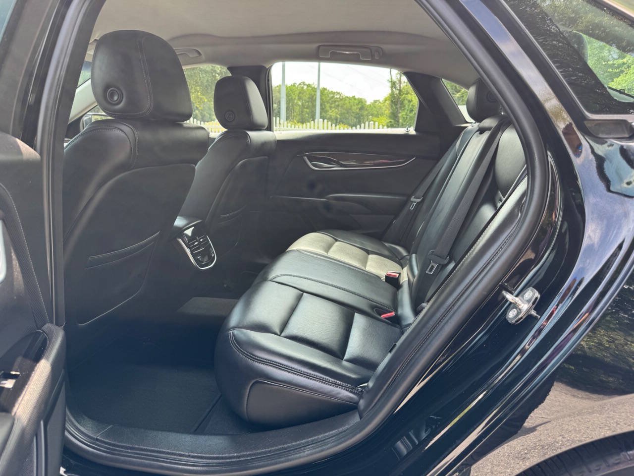 Used 2017 Cadillac XTS Luxury FWD image 12