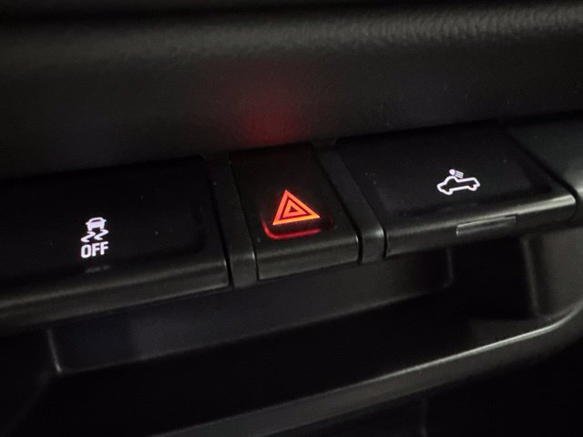 Used 2021 Chevrolet Colorado LT w/ LT Convenience Package RWD image 17