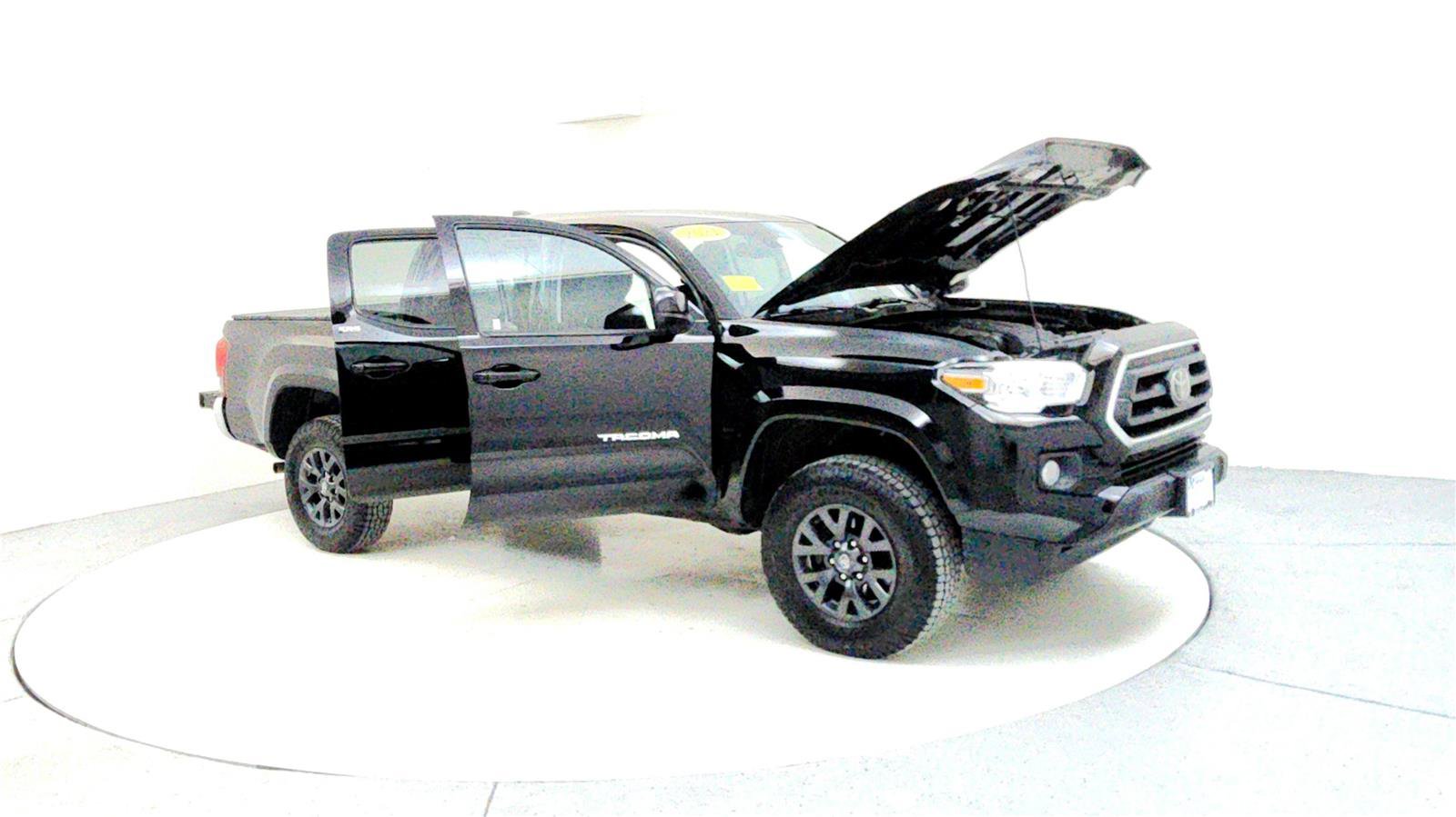 Certified 2021 Toyota Tacoma SR5 image 12