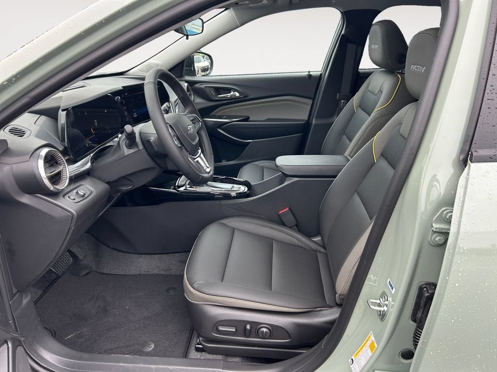 New 2026 Chevrolet Trax ACTIV w/ Sunroof Package FWD image 15