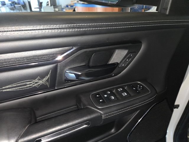 Used 2023 RAM 1500 Limited w/ Body Color Bumper Group AWD/4WD image 13