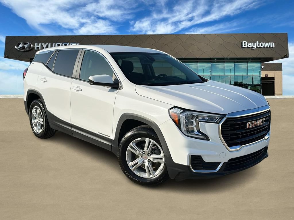 Used 2024 GMC Terrain SLE FWD image 1