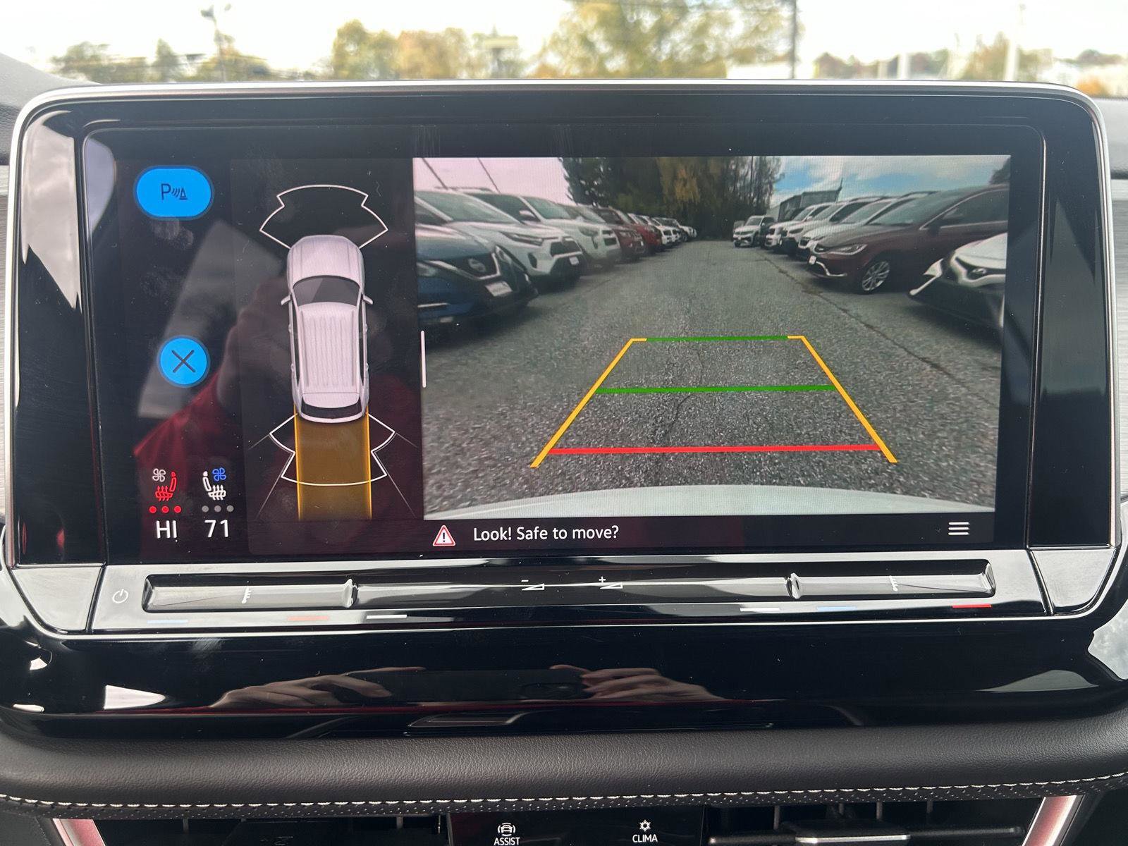 Used 2024 Volkswagen Atlas Cross Sport SE image 20