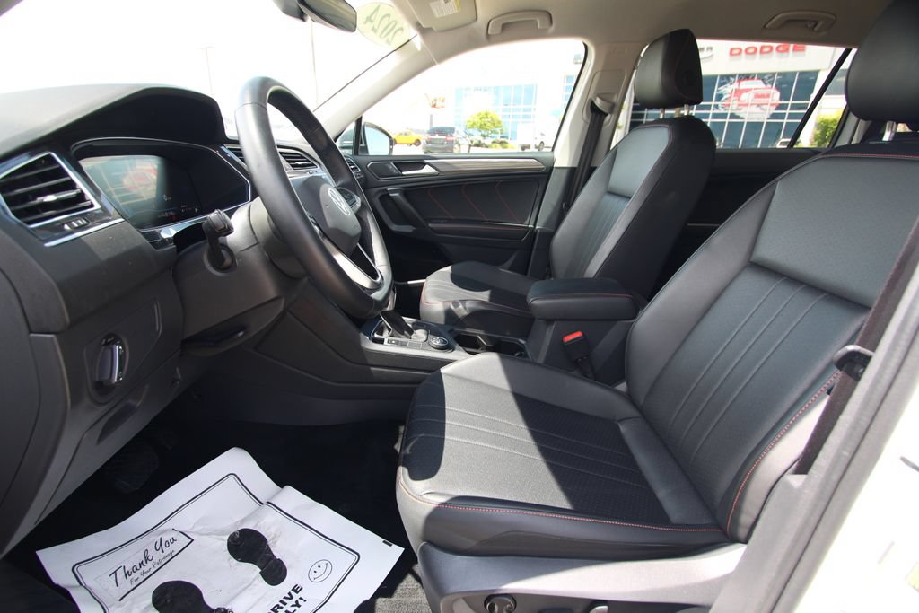 Used 2024 Volkswagen Tiguan Wolfsburg Edition AWD/4WD image 6