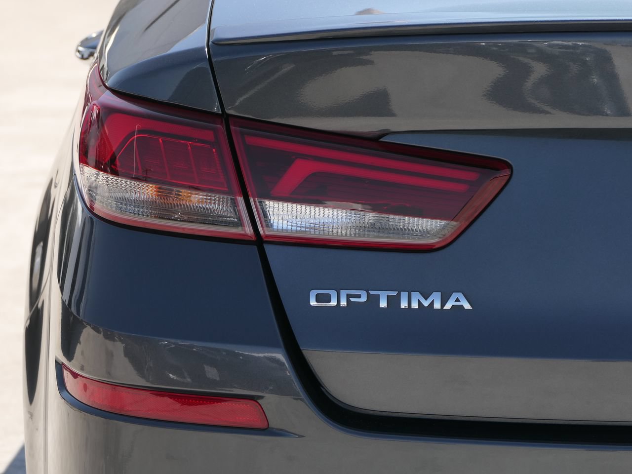 Used 2020 Kia Optima S FWD image 6