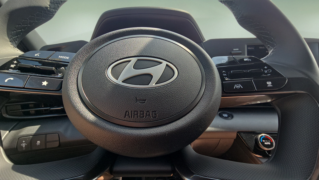 New 2026 Hyundai Elantra SEL Sport Premium FWD image 12