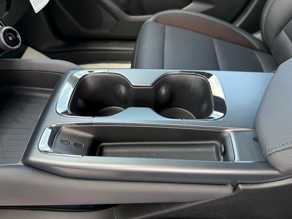 New 2025 Chevrolet Equinox EV RS image 16