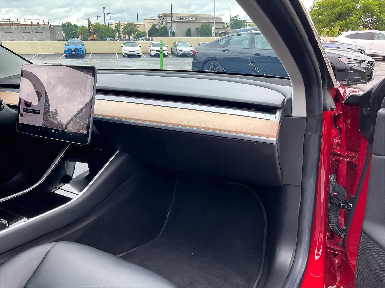 Used 2018 Tesla Model 3 Long Range image 15