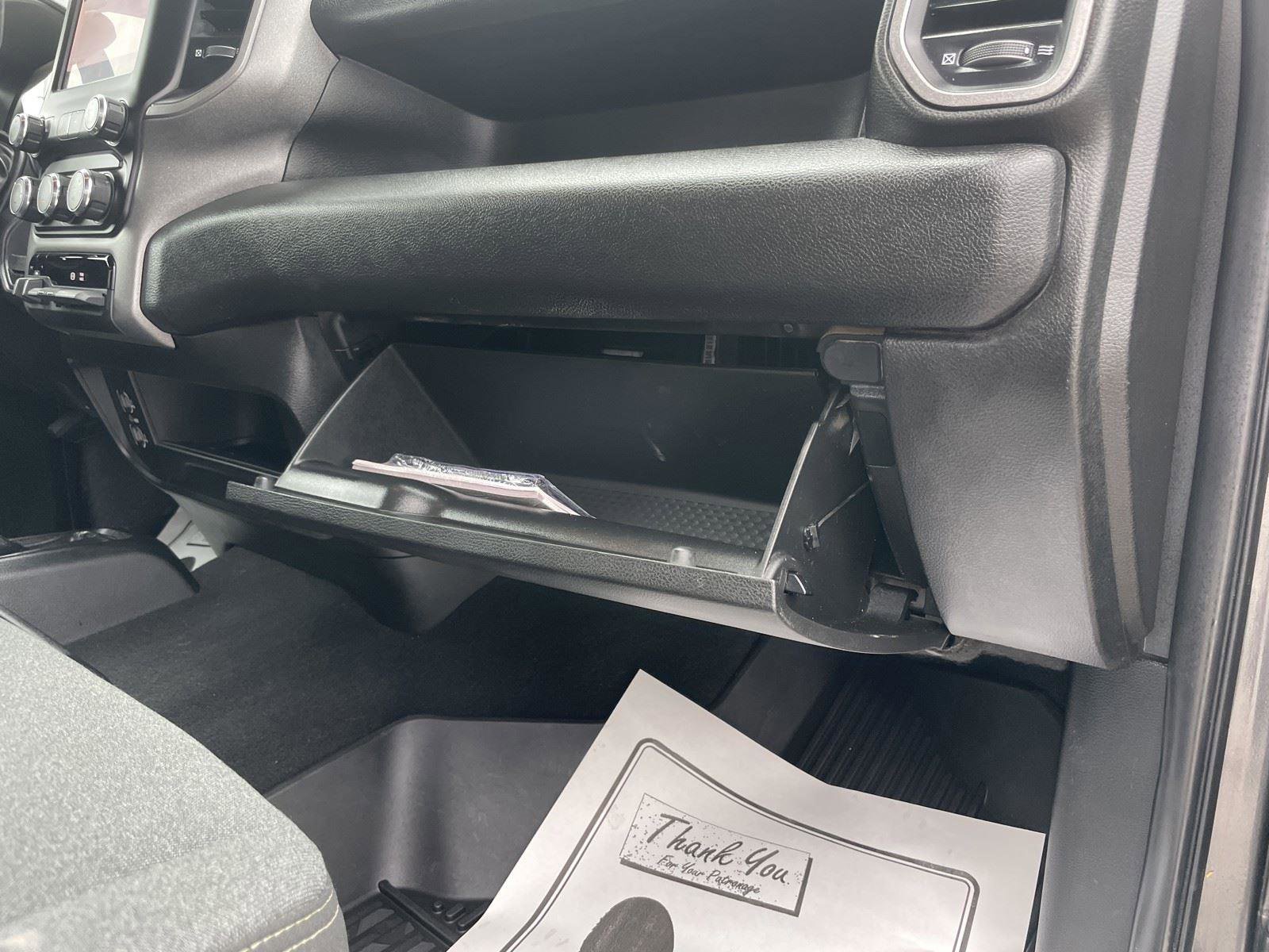 Used 2024 RAM 3500 Tradesman w/ Chrome Appearance Group image 28