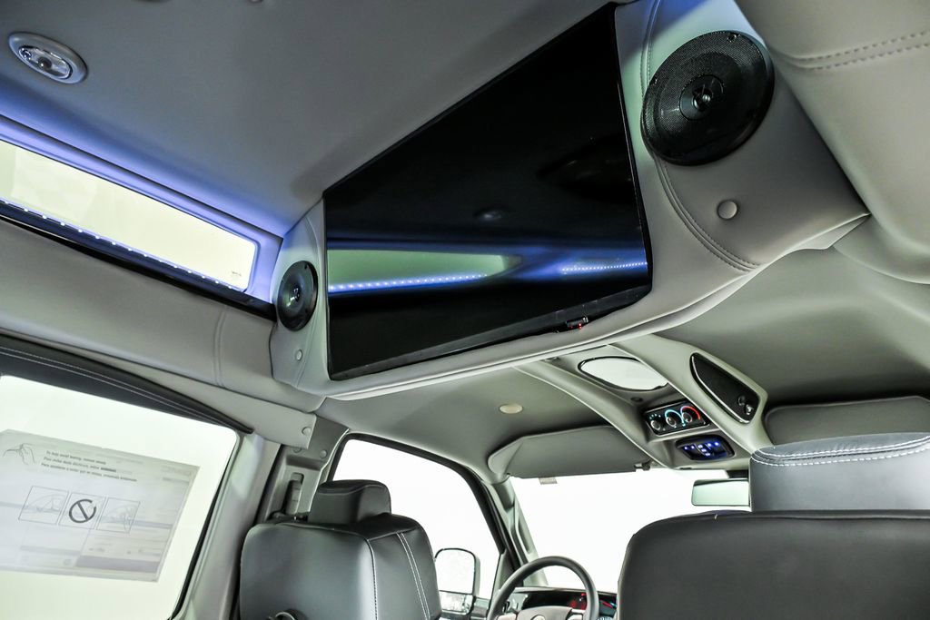 New 2026 GMC Savana 2500 Work Van w/ Driver Convenience Package image 9