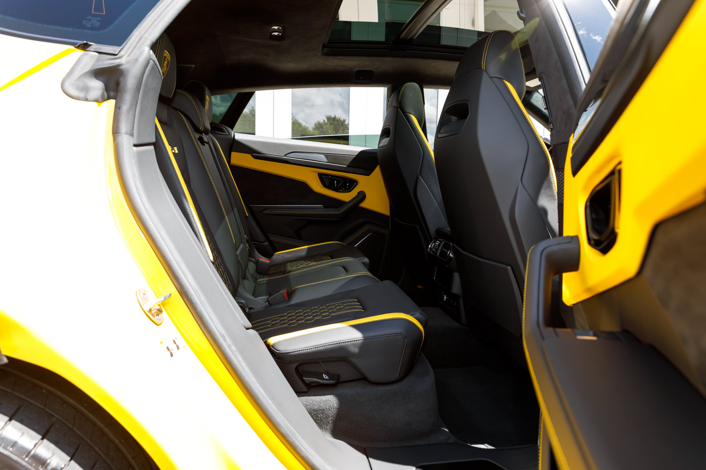Used 2024 Lamborghini Urus S AWD/4WD image 42