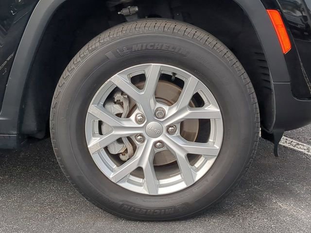 Certified 2023 Jeep Grand Cherokee Limited image 11