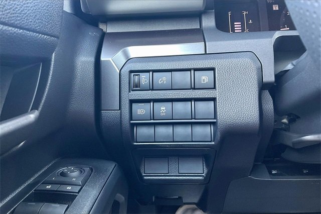 Used 2025 Toyota 4Runner SR5 image 34