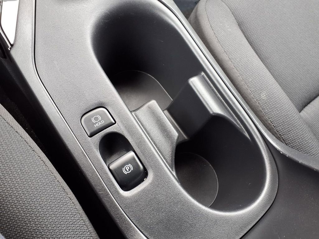 Used 2025 Toyota Corolla LE image 11