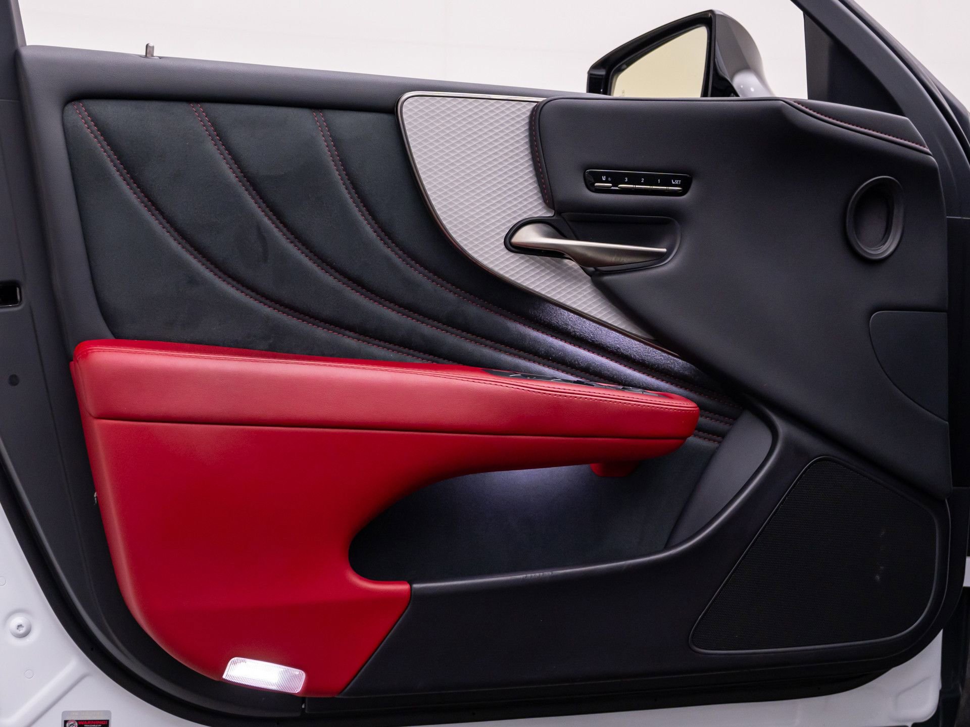 Used 2021 Lexus LS 500 F Sport w/ Accessory Package (Z2) image 14