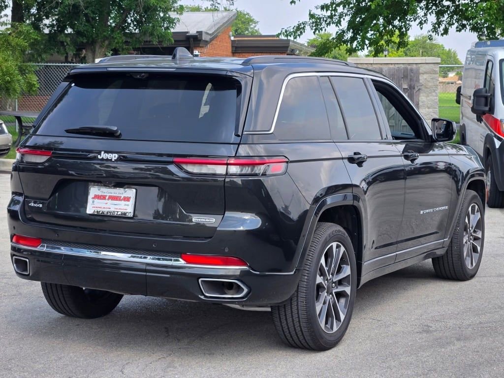 Certified 2024 Jeep Grand Cherokee Overland w/ Luxury Tech Group IV image 10
