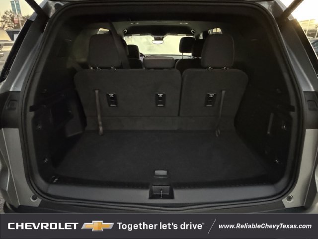 Used 2026 Chevrolet Traverse LT w/ Driver Confidence Package FWD image 34